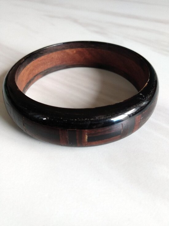 Vintage Jewelry - Vintage Wood Inlaid Bangle Bracelet Marquetry Jewelry